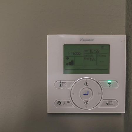 Comfort Urbano Con Box Auto Privato Παβία Εξωτερικό φωτογραφία
